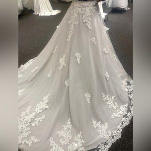 Maggie Soterro Kaysen Overskirt